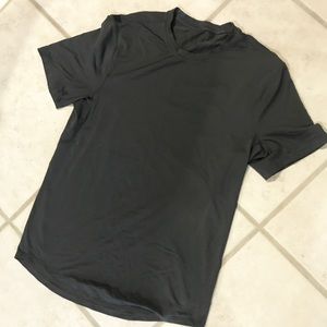 Short sleeve lulu lemon charcoal grey t shirt